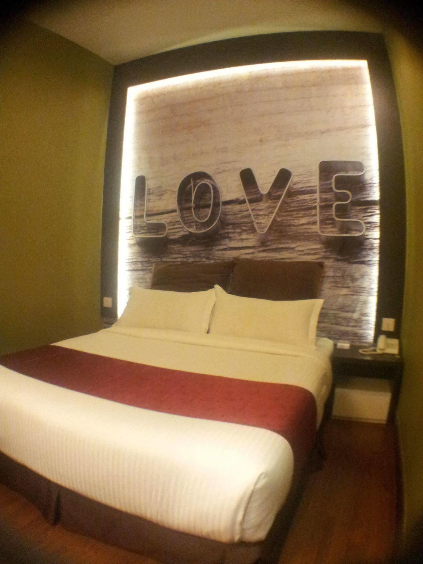 Chariton Hotel Nusa Bestari Johor Bahru Exterior photo