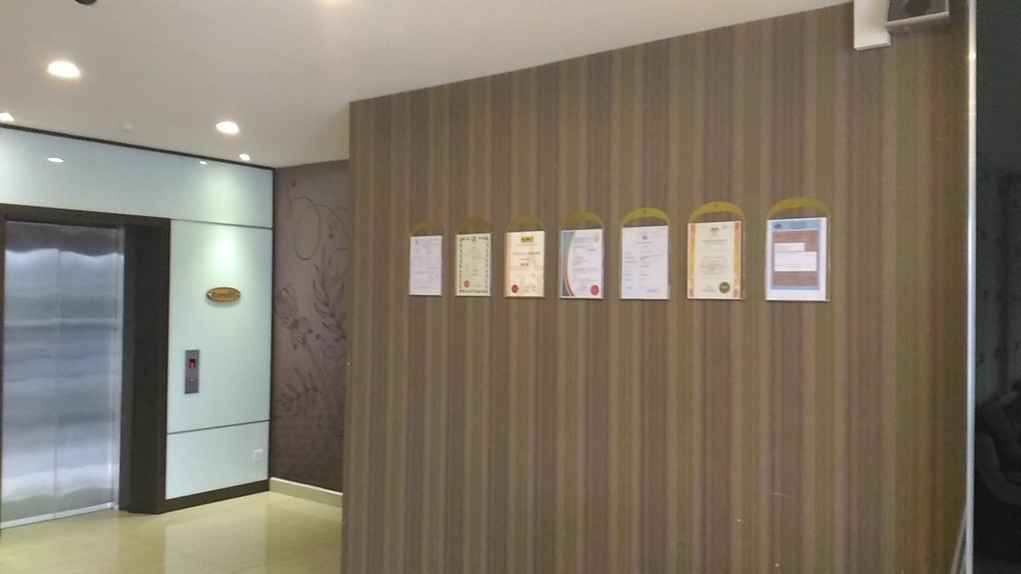 Chariton Hotel Nusa Bestari Johor Bahru Exterior photo