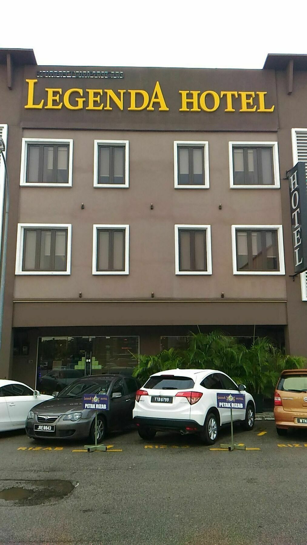 Chariton Hotel Nusa Bestari Johor Bahru Exterior photo